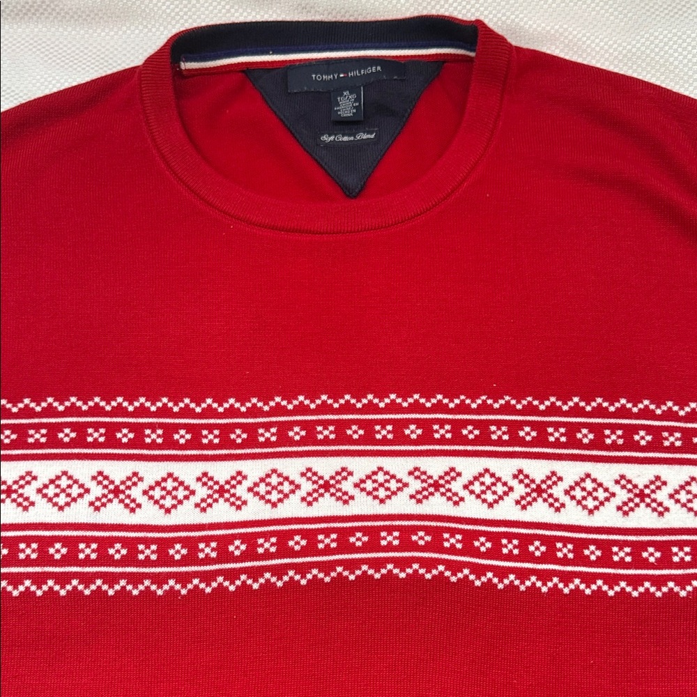 Tommy Hilfiger Men's Red Crewneck Sweater - XL